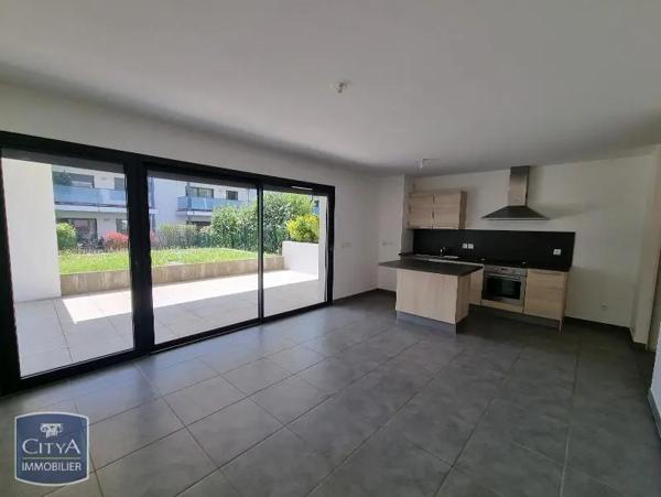 Appartement à louer 2 pièces 52.03m² Divonne-les-Bains (01220)