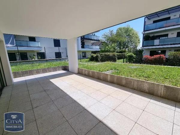 Appartement à louer 2 pièces 52.03m² Divonne-les-Bains (01220)