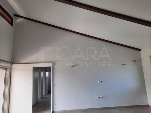 Vente Maison 4 Pièce(s) MACOURIA (97355) 310 000 € calendar