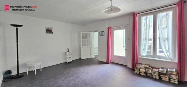 Maison Chateau Renard 6 pièce(s) 159 m2