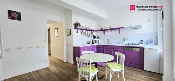 Maison Chateau Renard 6 pièce(s) 159 m2