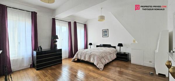 Maison Chateau Renard 6 pièce(s) 159 m2