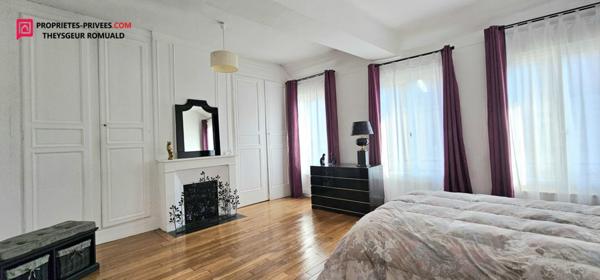 Maison Chateau Renard 6 pièce(s) 159 m2