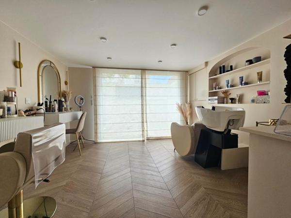 * MAISON ENTIEREMENT RENOVEE *  * MOINS DE 10MIN GARE RER C ET LIGNE H *