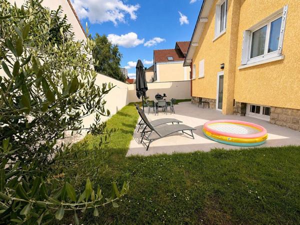 * MAISON ENTIEREMENT RENOVEE *  * MOINS DE 10MIN GARE RER C ET LIGNE H *