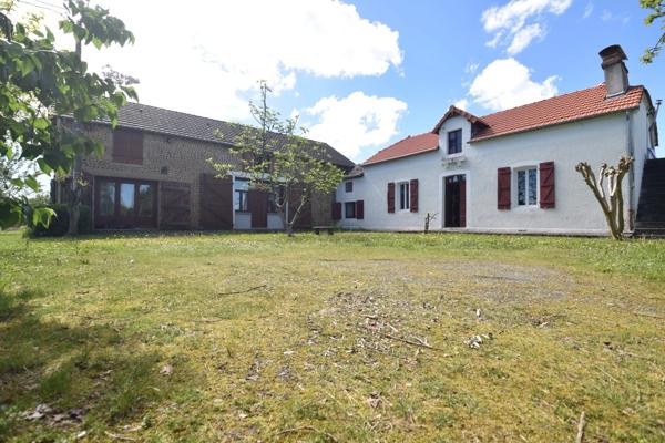 Maison avec Extension et Grange attenante aménagée à Vendre Escoubes.