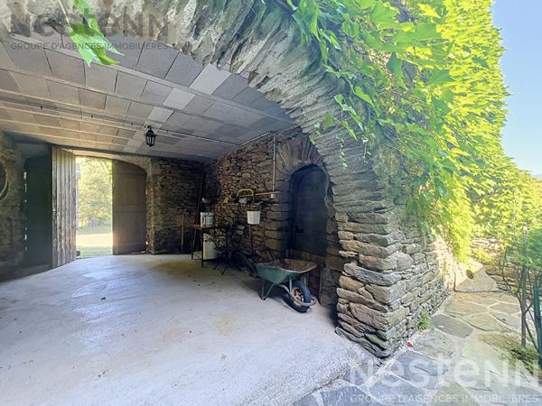 Mas cévenol de caractère avec 22 hectares, pierre sèche et vues panoramiques ? Saint Germain de Calberte