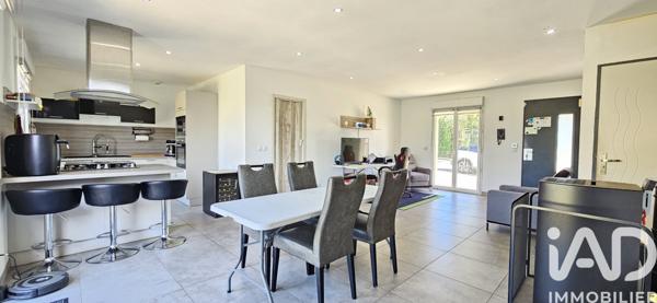 Maison à vendre 6 pièces 102 m² Essarts-en-Bocage