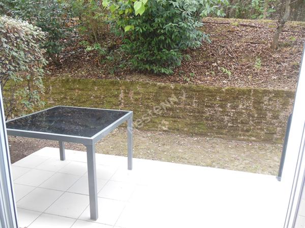 Toulouse 31400 Rangueil T2 meublé de 39.42m² terrasse de 4,.95m² 2 places de parking , bien agencé et calme avec vue arborée