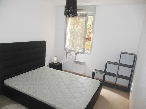 Toulouse 31400 Rangueil T2 meublé de 39.42m² terrasse de 4,.95m² 2 places de parking , bien agencé et calme avec vue arborée