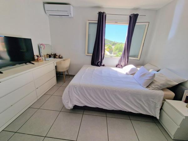 maison 4 chambres + bureau avec piscine