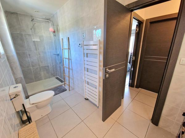 maison 4 chambres + bureau avec piscine