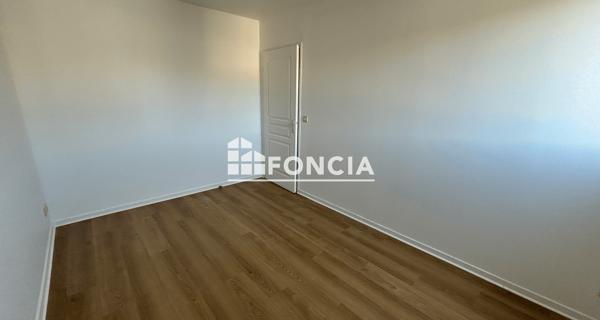 Location Appartement 2 pièces 35.81 m² - La Roche-sur-yon 85000