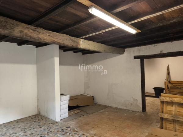 Maison de 80 m2 à rénover sur une parcelle d'env. 1200m2