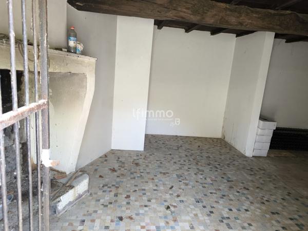 Maison de 80 m2 à rénover sur une parcelle d'env. 1200m2