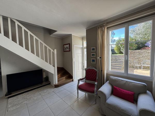 idéal profession libérale/habitation : Charmante maison familiale de 7 pièces avec grand jardin plein sud sans vis-à-vis; POSSIBILITE CREER LOCAL COMMERCIAL OU PROFESSION LIBERALE