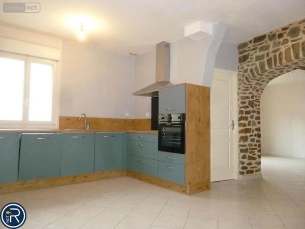 Location - Maison Montsûrs 53150 3 pièces 101 m 2 199 m 2