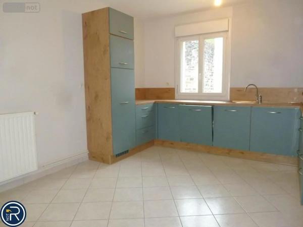 Location - Maison Montsûrs 53150 3 pièces 101 m 2 199 m 2