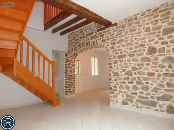 Location - Maison Montsûrs 53150 3 pièces 101 m 2 199 m 2