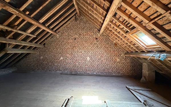 Immeuble à vendre    3 pièces •  Pierrepont