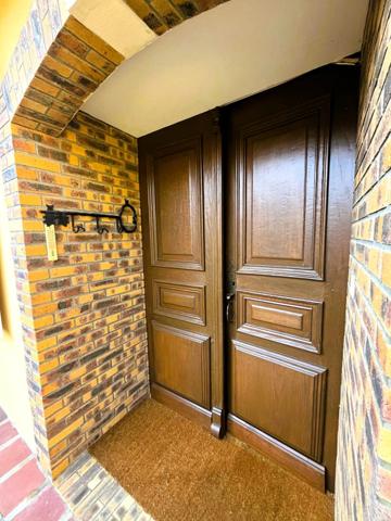 PLAISANCE(32), MAISON DE CARACTERE avec jardin clos, garage, atelier + T2 en duplex au calme , commerces à pied !