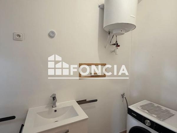 Location Maison 2 pièces 49.81 m² - 24 RUE DE LA FONTAINE Ronsenac 16320