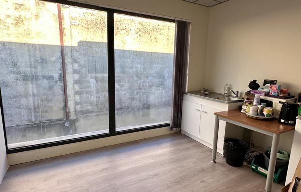 Local Professionnel de 55 m²