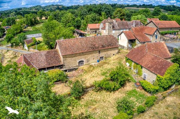 Grange 223 650 € Thégra 1 pièce DPE