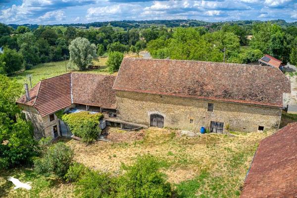 Grange 223 650 € Thégra 1 pièce DPE