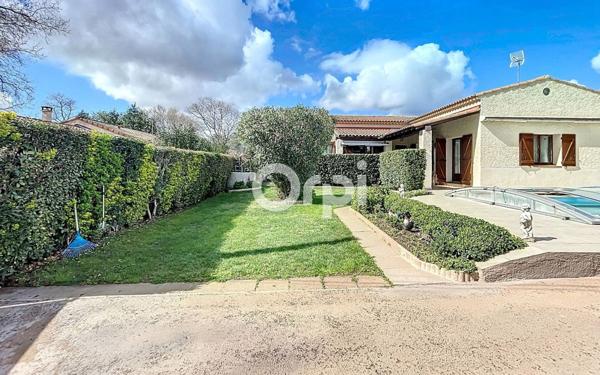 Maison à vendre    4 pièces • 118,80 m2 La Fare-les-Oliviers