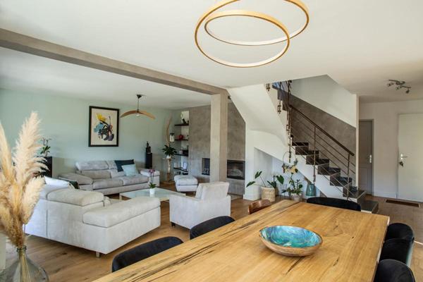 Maison  6 pièce(s) 146 m2