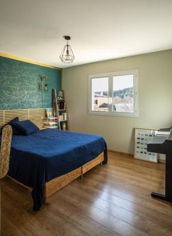 Maison  6 pièce(s) 146 m2