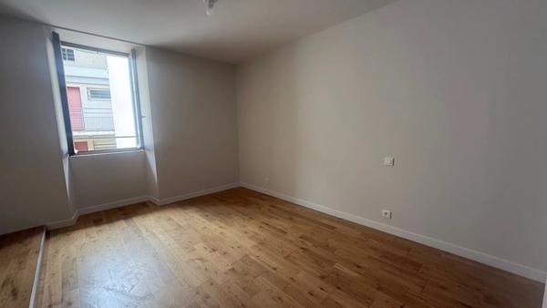 Location Maison de ville 3 pièces 71 m2 à Millau