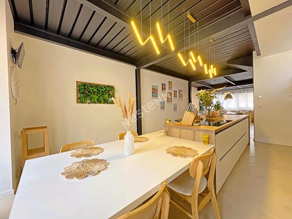 Proche gare REIMS : Maison 4 chambres -garage 3VL - jardinet