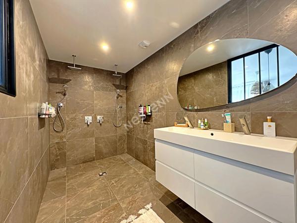 Proche gare REIMS : Maison 4 chambres -garage 3VL - jardinet