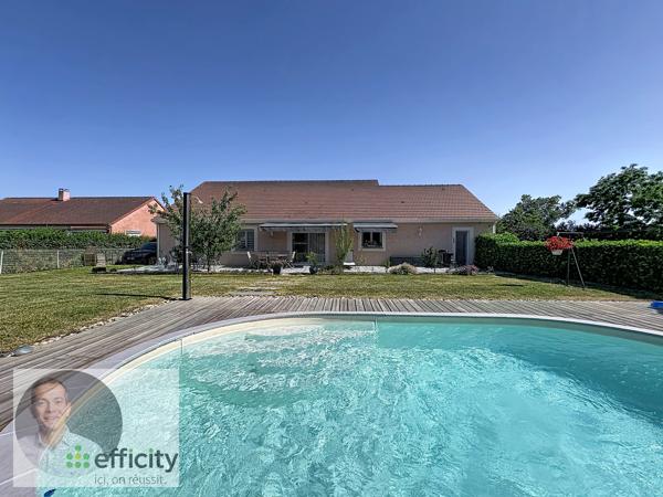 Maison
         5 pièces
        - 129 m² Exclusivité 354 000 € *