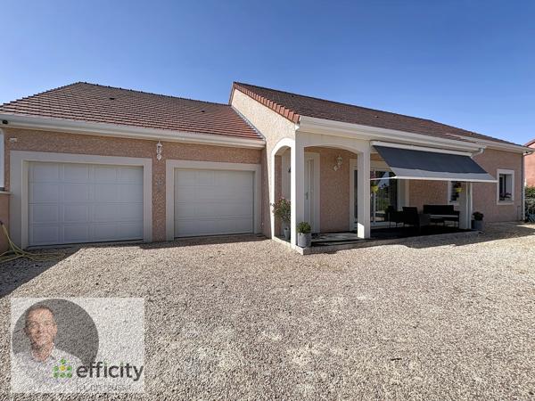 Maison
         5 pièces
        - 129 m² Exclusivité 354 000 € *
