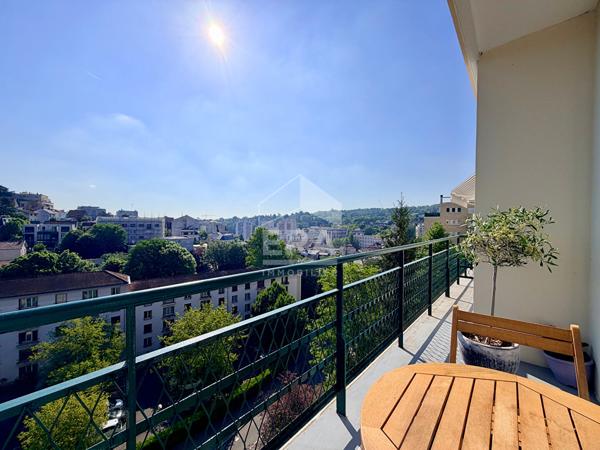 Sèvres Croix-Bosset - Appartement en dernier étage avec balcon et vue dégagée