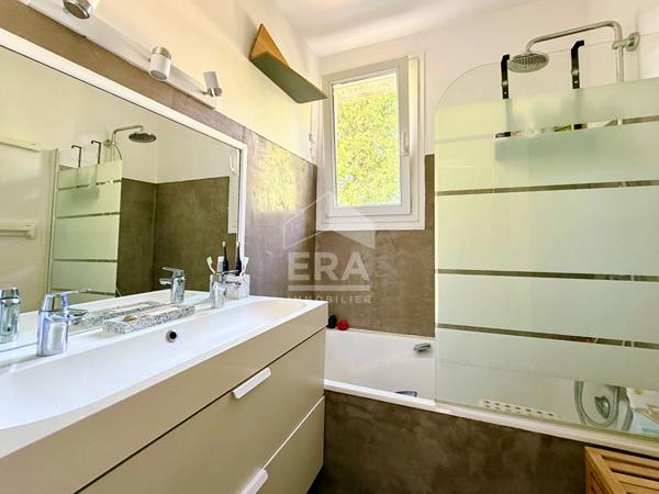 Sèvres Croix-Bosset - Appartement en dernier étage avec balcon et vue dégagée