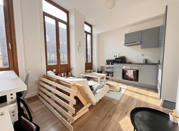 A VENDRE : T2 à LILLE • • 159 000 € FAI • Réf. 1681