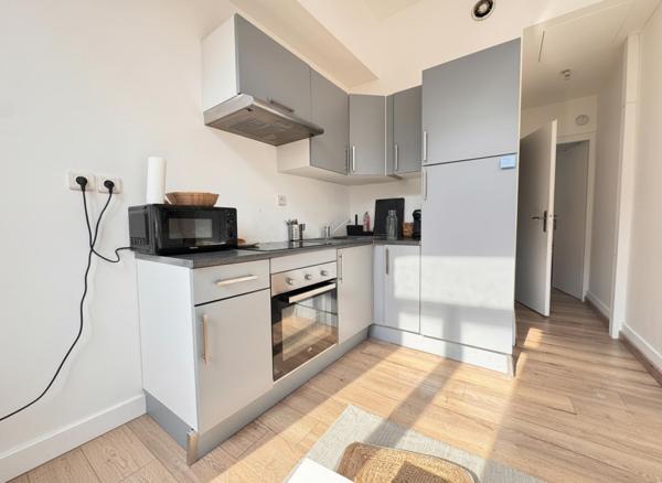 A VENDRE : T2 à LILLE • • 159 000 € FAI • Réf. 1681