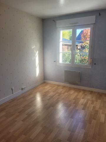 A VENDRE à SAINT-AVERTIN : Maison spacieuse 5 chambres sur parcelle de 800m²