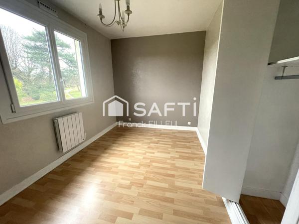 Belle maison au calme avec garages et son parc