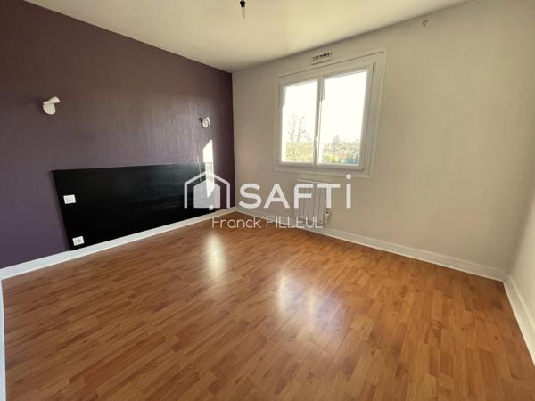 Belle maison au calme avec garages et son parc