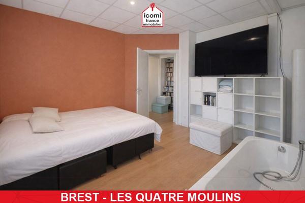 A VENDRE - APPARTEMENT - 1 CHAMBRE - DPE D - IDEALEMENT SITUE - DALLE BETON - STATIONNEMENT AISE.