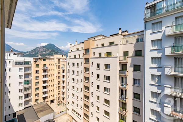 Appartement F2 à vendre  2 pièces - 55,61 m2 GRENOBLE - 38