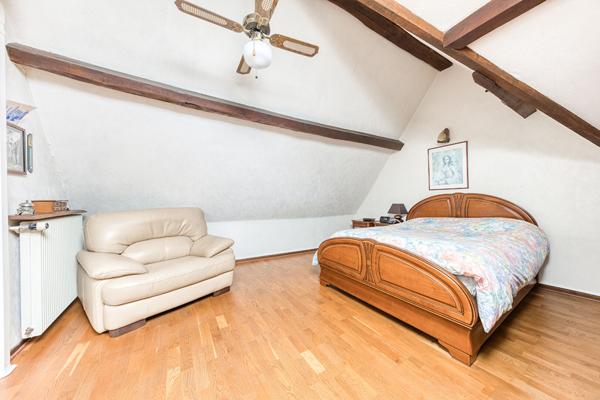 Appartement Noisiel 8 pièce(s) 143 m2