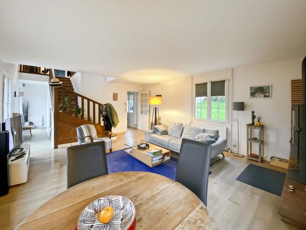 Propriété sur les hauteurs du village