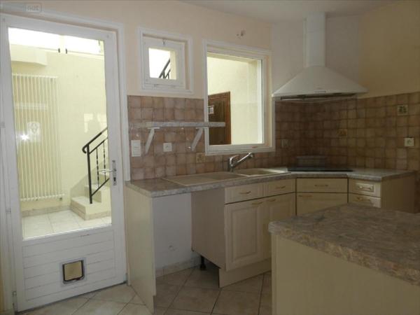 Maison de ville à vendre à Trévières dans le Calvados (14710), ref : N3510