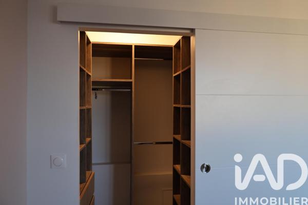 Appartement à vendre 4 pièces 93 m² Courbevoie